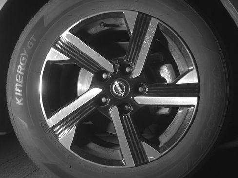 Used 2025 Nissan Sentra SV image 13