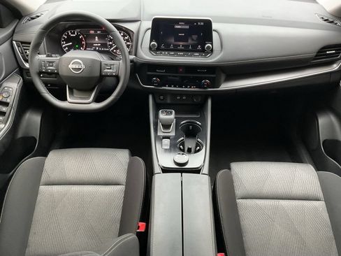 Used 2026 Nissan Rogue SV AWD/4WD image 16