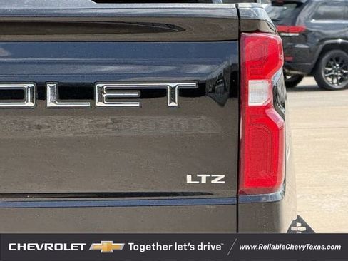 Used 2020 Chevrolet Silverado 1500 LTZ AWD/4WD image 8