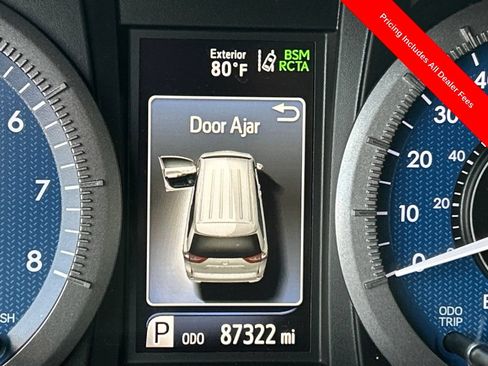 Used 2020 Toyota Sienna XLE Premium AWD/4WD image 12