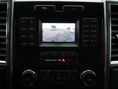 Used 2015 Ford F150 XLT w/ Equipment Group 301A Mid AWD/4WD image 27