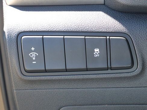 Used 2017 Hyundai Tucson SE AWD/4WD image 16