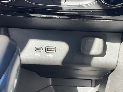 Used 2024 Buick Encore GX Sport Touring image 28