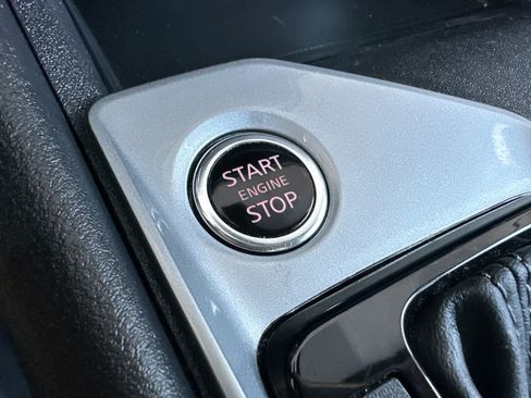 Used 2025 Nissan Altima 2.5 SV FWD image 21