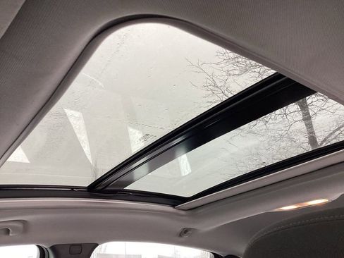 Used 2024 Chevrolet Malibu LT image 4