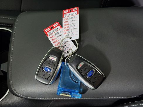 Used 2024 Subaru Legacy Limited AWD/4WD image 4