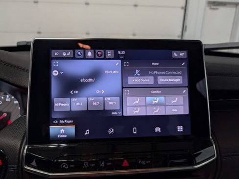 Used 2026 Jeep Compass Limited AWD/4WD image 19