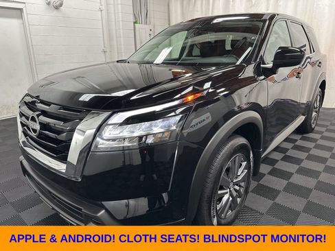 Used 2025 Nissan Pathfinder S AWD/4WD image 1