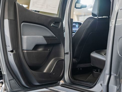 Used 2018 Chevrolet Colorado Z71 image 35