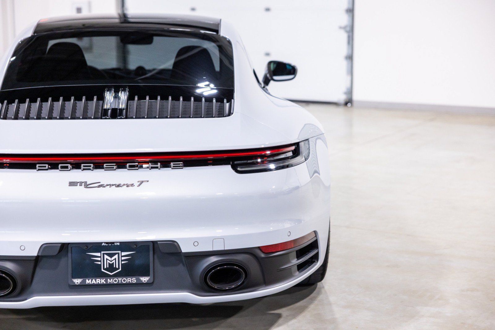 Used 2024 Porsche 911 Carrera T RWD image 13