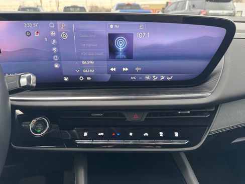 Used 2024 Buick Envision Preferred image 22