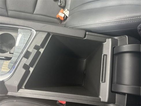 Used 2022 Buick Enclave Essence w/ Experience Buick Package image 21