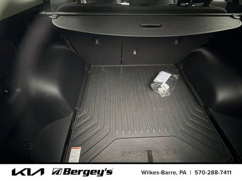 Certified 2023 Kia Sportage LX AWD/4WD image 11