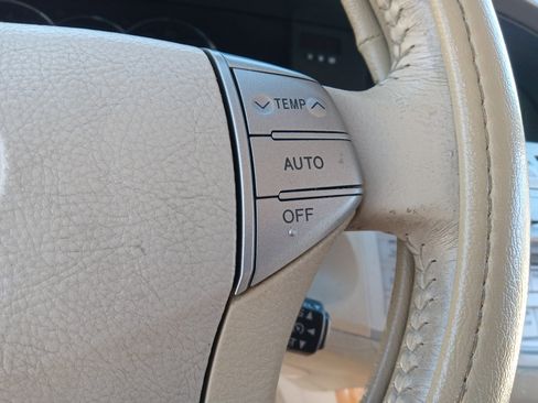 Used 2005 Toyota Avalon Limited image 27