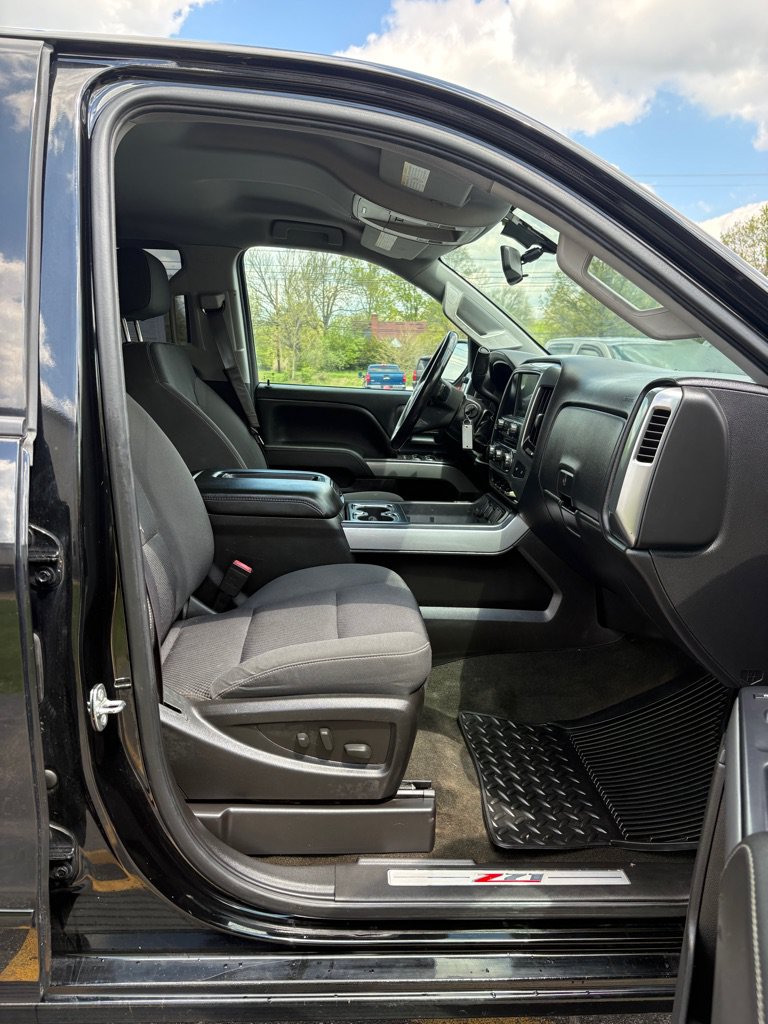 Used 2015 Chevrolet Silverado 2500 LT w/ LT Convenience Package AWD/4WD image 12