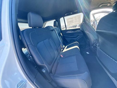 New 2026 Jeep Grand Cherokee Laredo RWD image 30