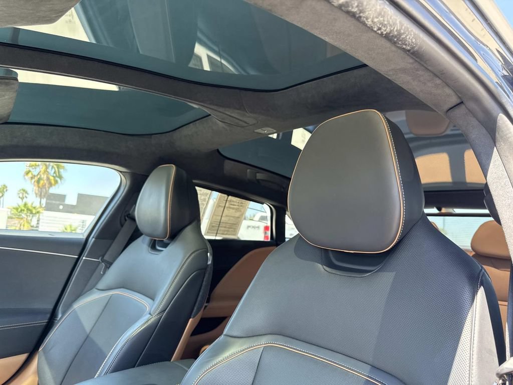 Used 2023 Lucid Air Touring AWD/4WD image 23
