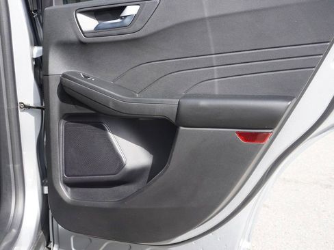 Used 2023 Ford Escape ST-Line Elite image 25