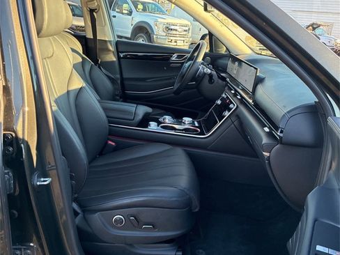 Used 2025 Genesis GV80 2.5T Standard image 16