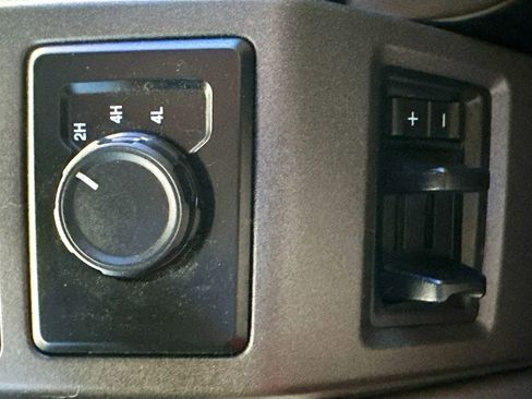 Used 2022 Ford F250 XL w/ STX Appearance Package image 19