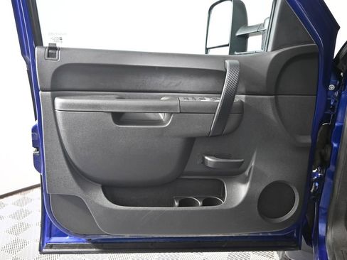 Used 2013 GMC Sierra 2500 SLE w/ SLE Preferred Package image 18