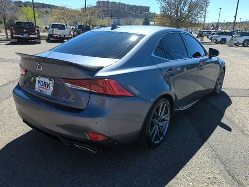 Used 2019 Lexus IS 300 image 4