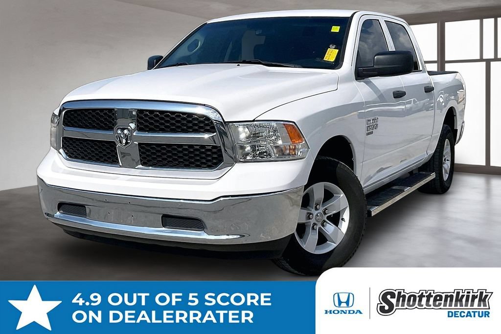Used 2022 RAM 1500 Classic SLT AWD/4WD image 1