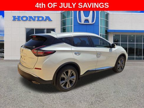 Used 2024 Nissan Murano Platinum w/ Cargo Package FWD image 2