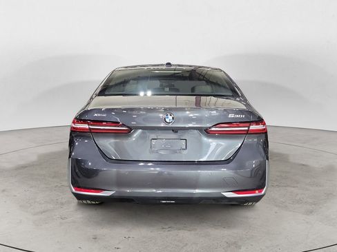 Used 2024 BMW 530i xDrive 530i xDrive w/ Premium Package image 4