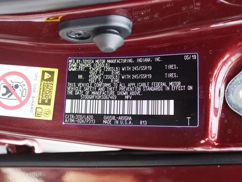 Used 2019 Toyota Highlander Limited Platinum w/ Carpet Mat Package (TMS) AWD/4WD image 45