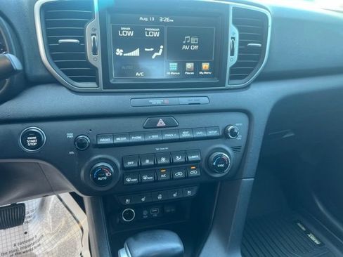 Used 2017 Kia Sportage EX w/ EX Technology Package FWD image 17