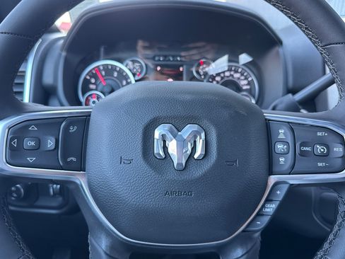 New 2026 RAM 2500 Big Horn AWD/4WD image 22