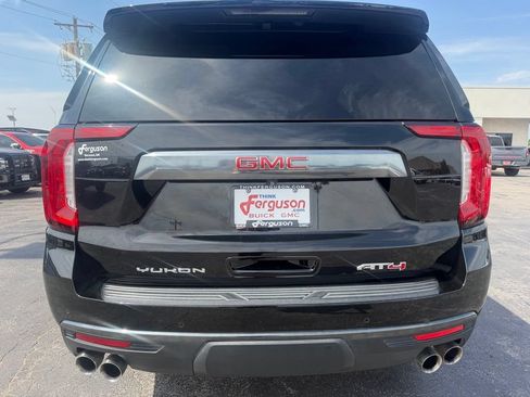 Used 2022 GMC Yukon AT4 AWD/4WD image 15