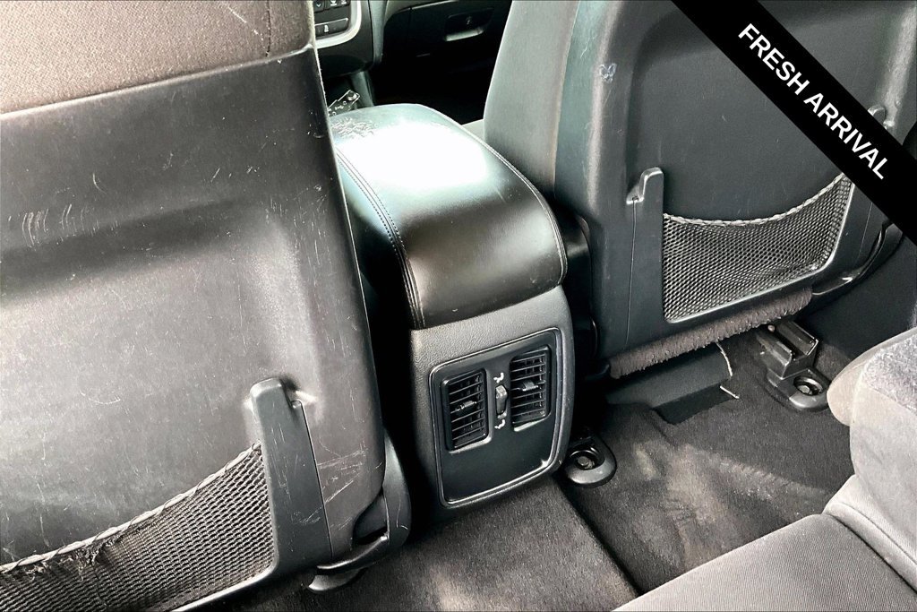 Used 2020 Dodge Durango SXT w/ 3rd Row Seating Group RWD image 15