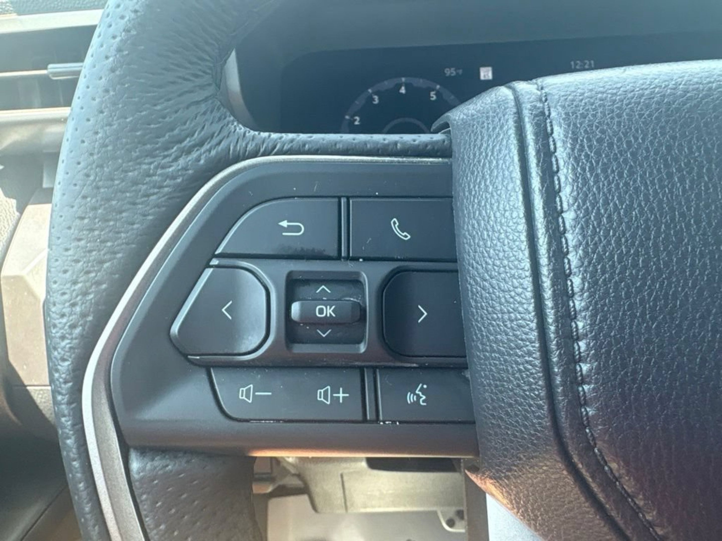 Certified 2026 Toyota Tacoma TRD Sport AWD/4WD image 13