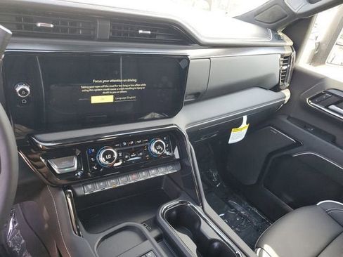 New 2026 GMC Sierra 2500 AT4X AWD/4WD image 28