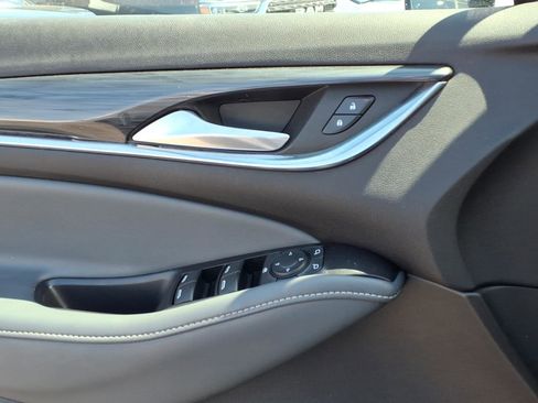 Used 2021 Buick Enclave Essence AWD/4WD image 23