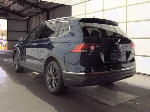 Used 2022 Volkswagen Tiguan SE AWD/4WD image 11