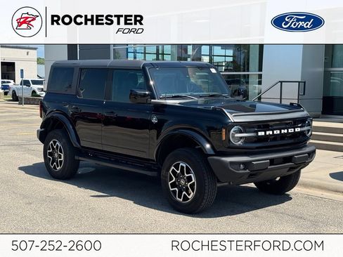 Used 2022 Ford Bronco Outer Banks AWD/4WD image 1