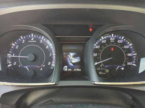 Used 2015 Toyota Avalon Limited image 15