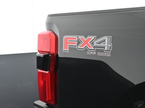 Used 2024 Ford F250 King Ranch w/ Chrome Package image 47