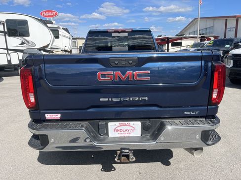 Used 2022 GMC Sierra 3500 SLT w/ SLT Premium Package image 12