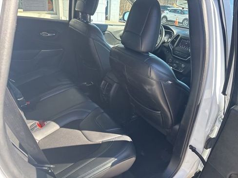 Used 2019 Jeep Cherokee Latitude Plus image 8