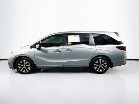 Used 2025 Honda Odyssey EX-L image 4