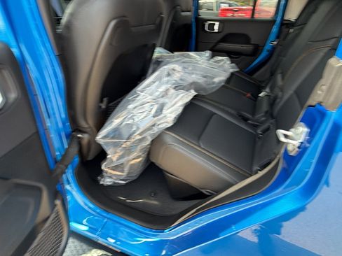 New 2026 Jeep Gladiator Sport image 19