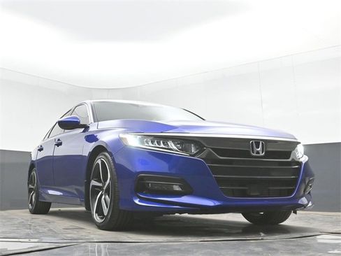 Used 2018 Honda Accord Sport image 39