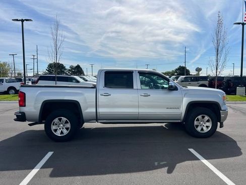 Used 2015 GMC Sierra 1500 SLE w/ SLE Value Package AWD/4WD image 4