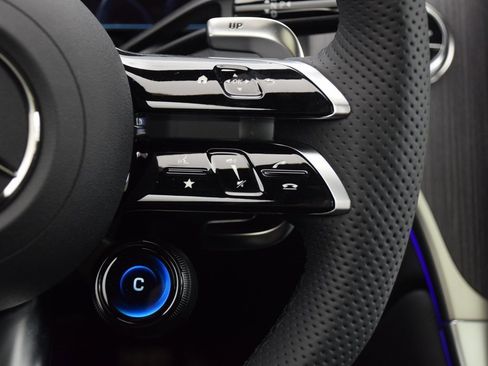 New 2025 Mercedes-Benz GLC 63 AMG S image 21