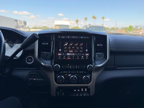 Used 2024 RAM 2500 Laramie w/ Safety Group AWD/4WD image 9