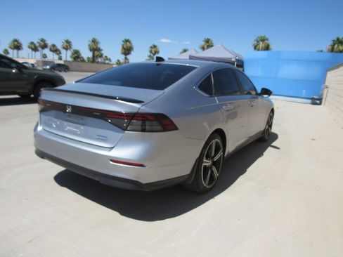 Used 2023 Honda Accord Sport image 3